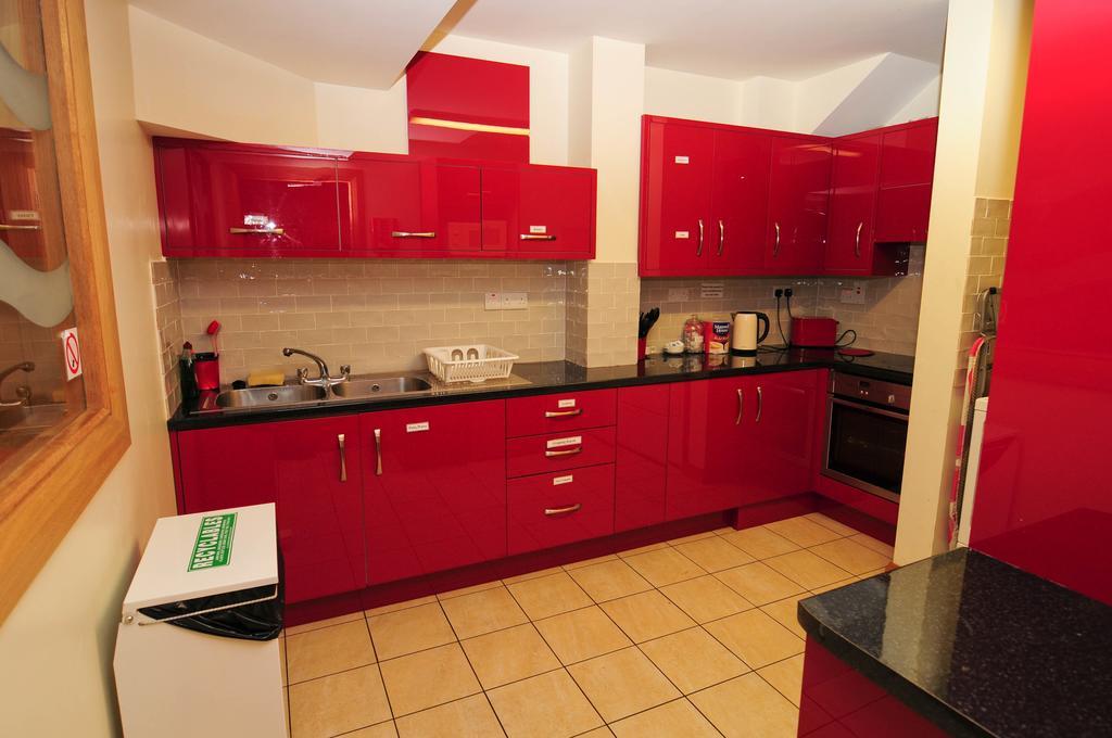 Savoy Hostel Galway City Centre Εξωτερικό φωτογραφία